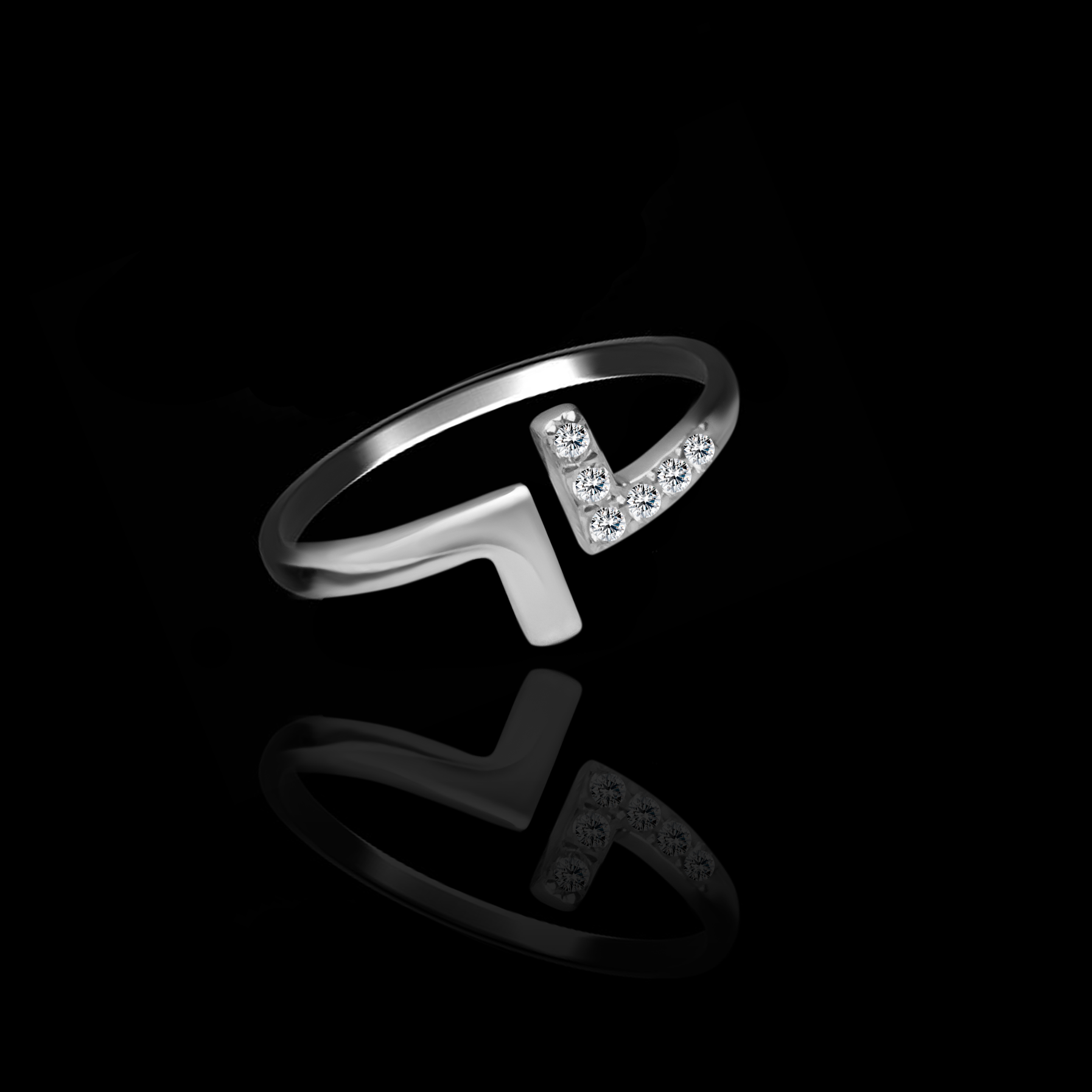 Elaris Ring
